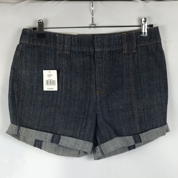 NWT Classic Denim Women Size 9/10 Cuffed 32" Waist Hook Zip Denim Jean Shorts - Picture 1 of 6